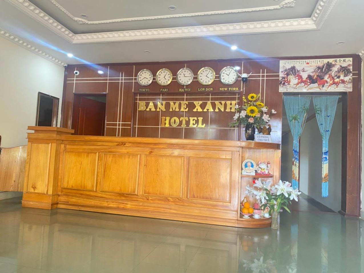 Отель Khach San Ban Me Xanh Буонметхуот Экстерьер фото
